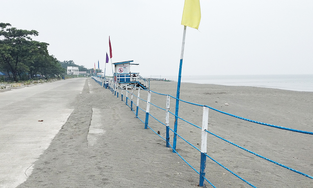 DESERTED BEACH