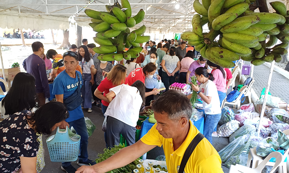 KADIWA ON WHEELS IN LINGAYEN