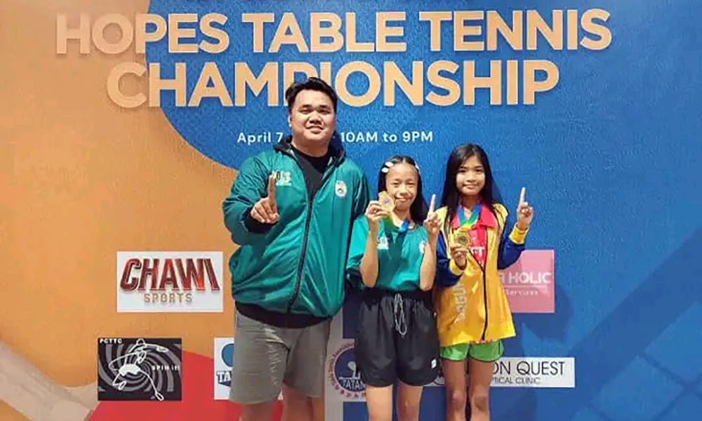 Two young Dagupeño swatters shine in table tennis championship