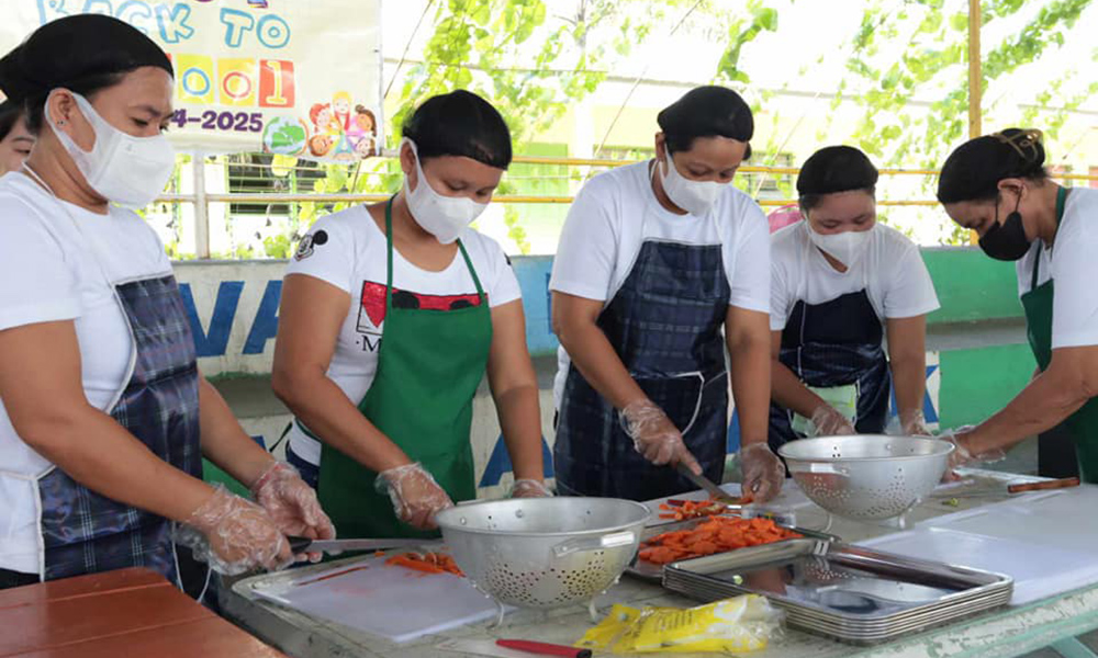 MGA MAGULANG AT GURO NG LUCAO TINURUAN NG DTI