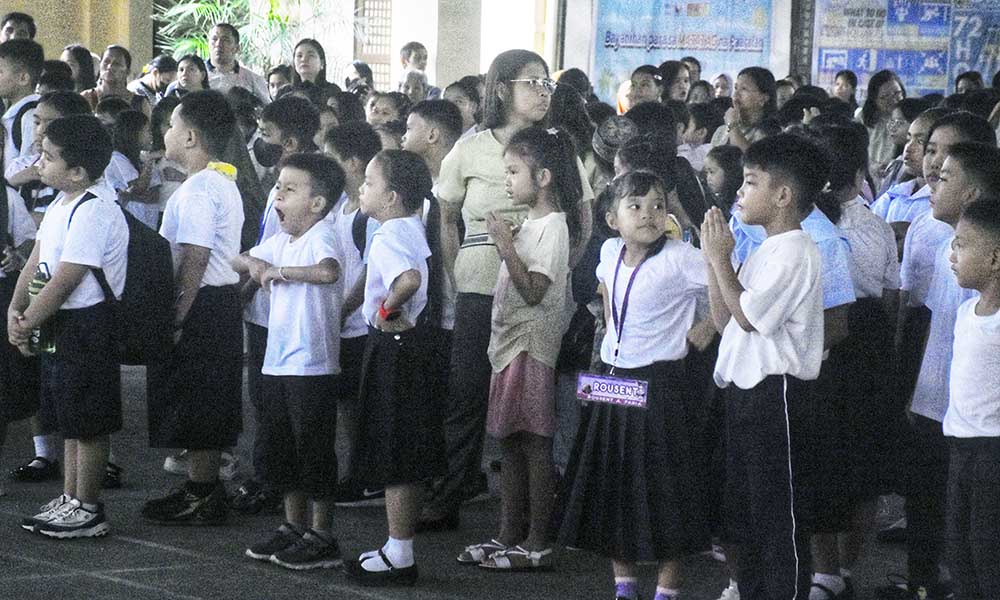 THE MANY FACES OF FIRST DAY IN SCHOOL